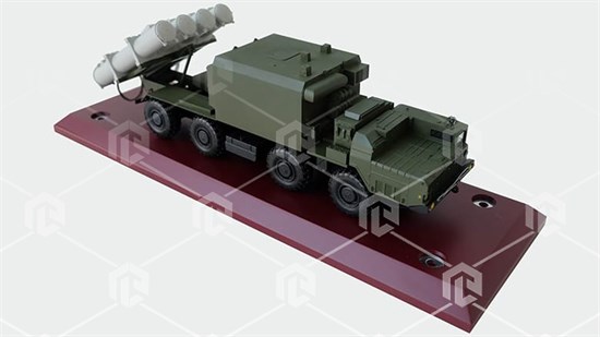 Макет ракетного комплекса "Бал" на базе МАЗ-543"