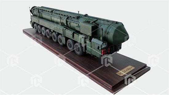 Макет машины  боевого  управления  15В180  ракетного комплекса РС-24 «Ярс» ФВД-МАМБУ-01 - фото 2824